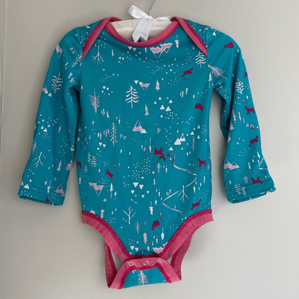 Patagonia Capeline Baselayer, top only, teal blue with winter print. Size 6-12m